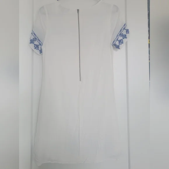 LuLus | Tale to Tell Blue and Ivory Embroidered Shift Dress, Small - Picture 3 of 4